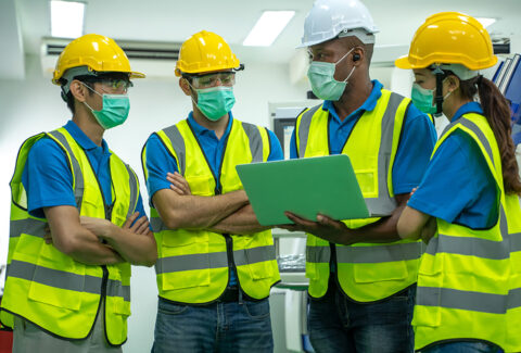 Group,Industrial,Worker,Wear,Protective,Face,Masks,For,Safety,Working